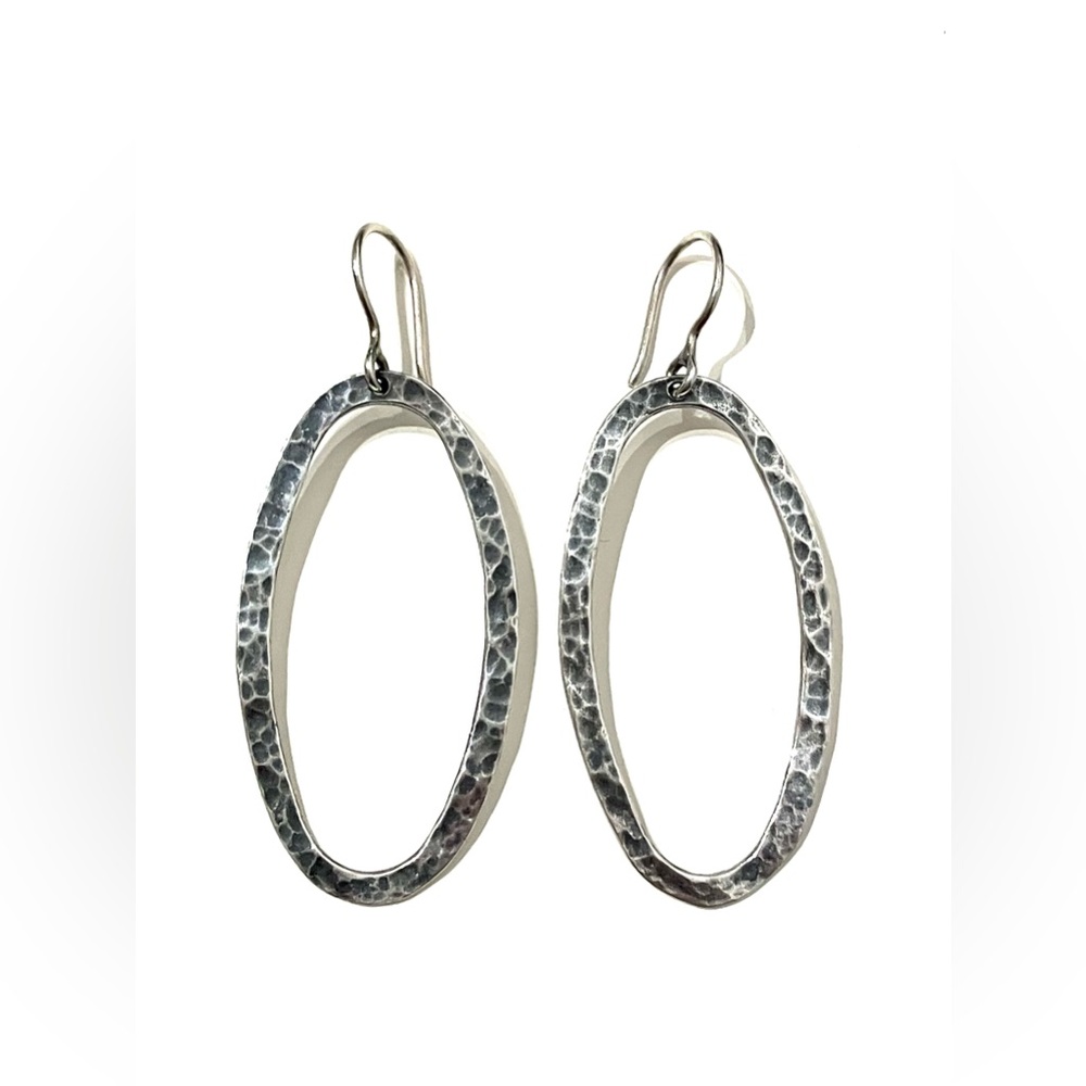 SILPADA 925 Sterling Silver Hammered Oxidized Oblong Hoop Earrings W1880